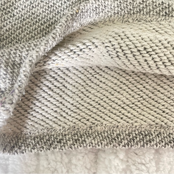 Gray Knit Hoodie with Frayed Edges - Picture 4 of 6